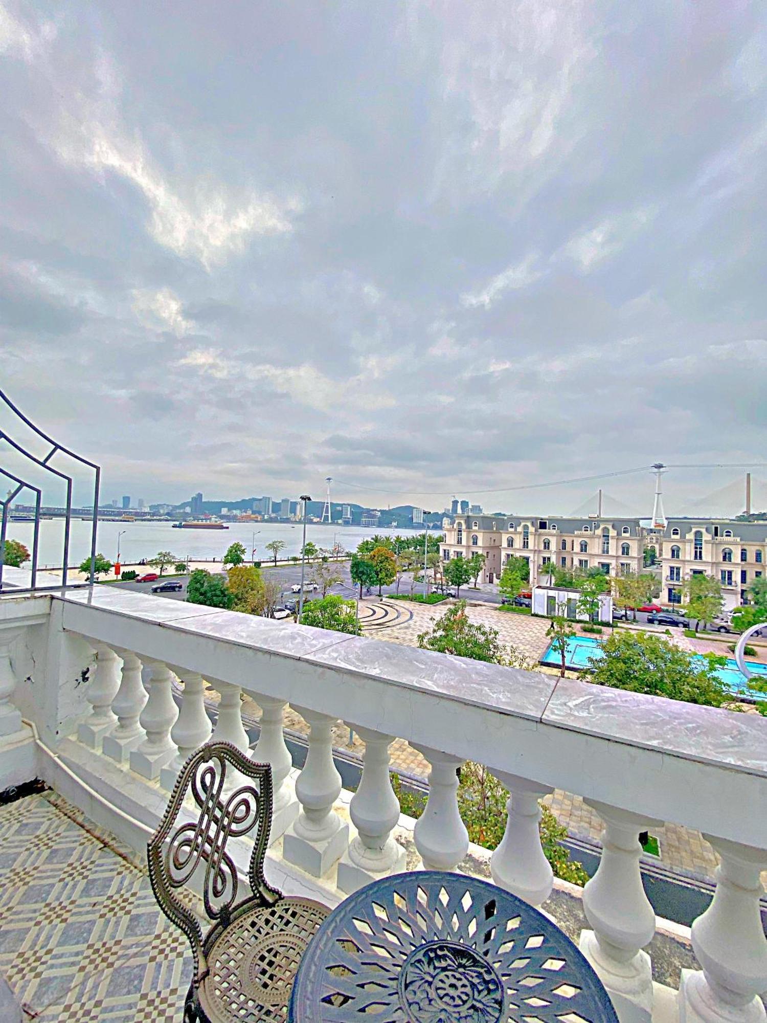 Blue Diamond Hotel Ха Лонг Екстериор снимка