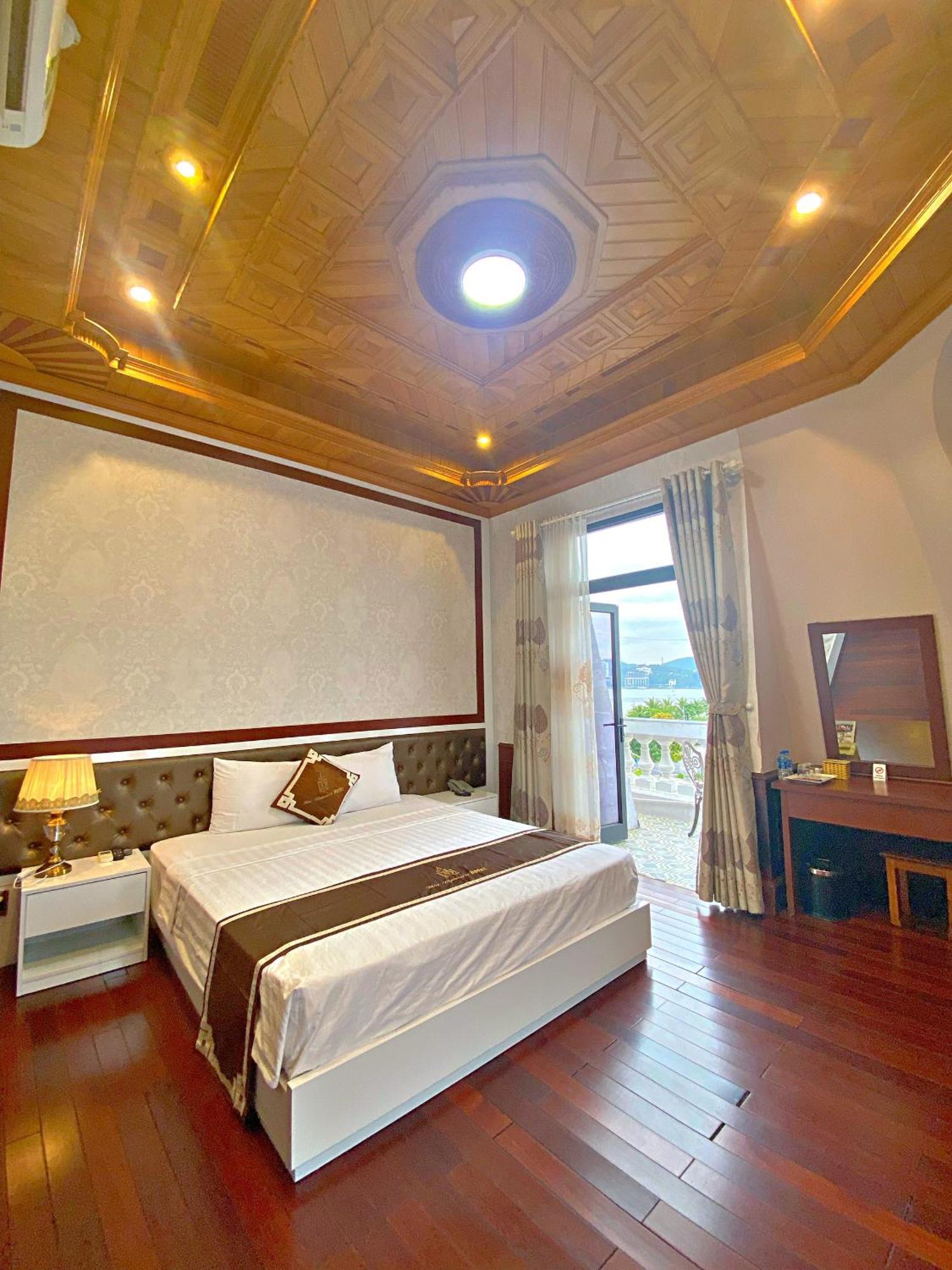 Blue Diamond Hotel Ха Лонг Екстериор снимка